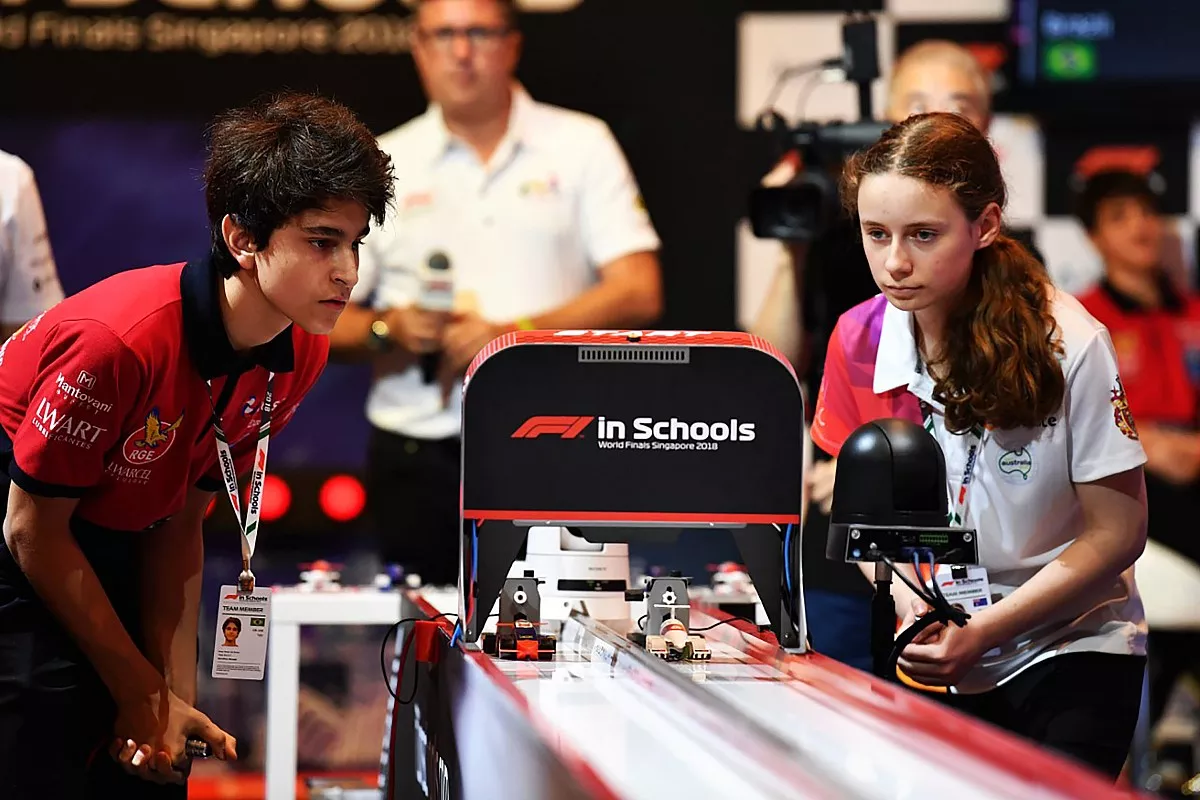 Buffalo Six F1 in schools race car